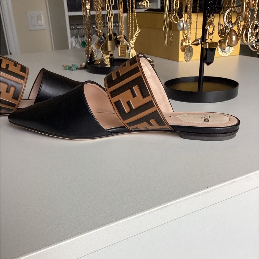 Fendi Black/Brown Zucca Leather Pointed Toe Flat Mule - Picture 6 of 12